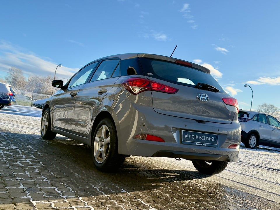 Hyundai i20 1,25 Trend 5d