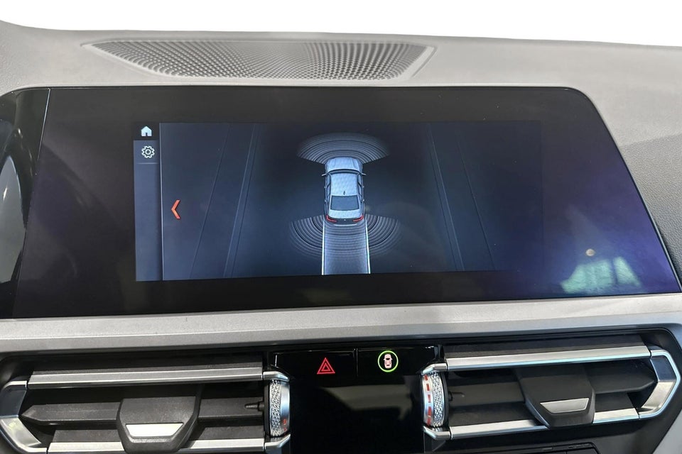 BMW 330i 2,0 Connected aut. 4d