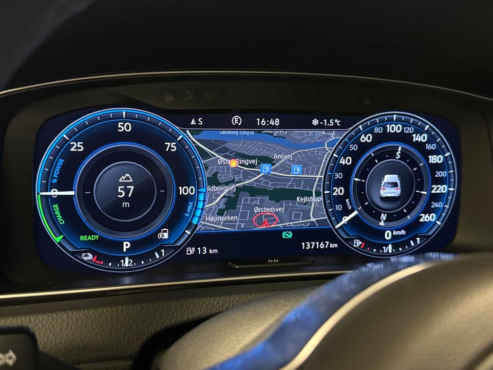 VW Golf VII 1,4 GTE DSG 5d