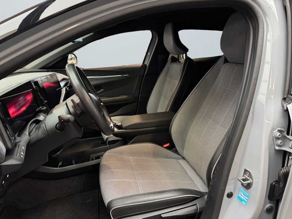 Renault Megane E-Tech 60 Techno 5d