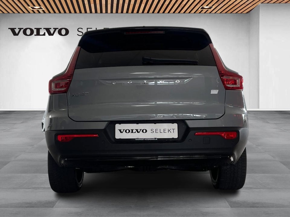 Volvo XC40 ReCharge Extended Range Plus 5d