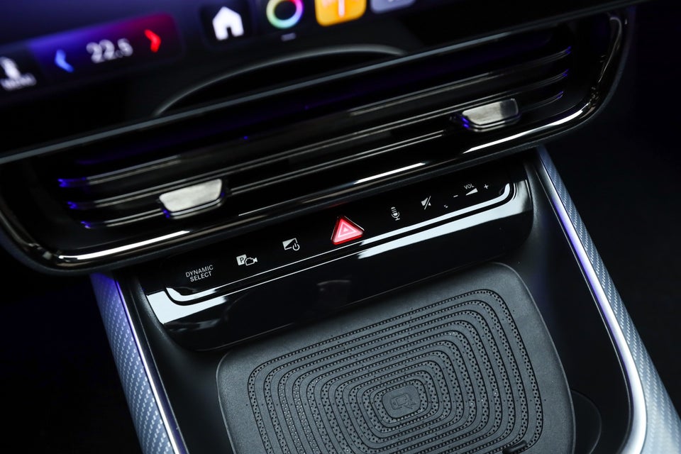 Mercedes CLA250+ EQ AMG Advance Plus 4d