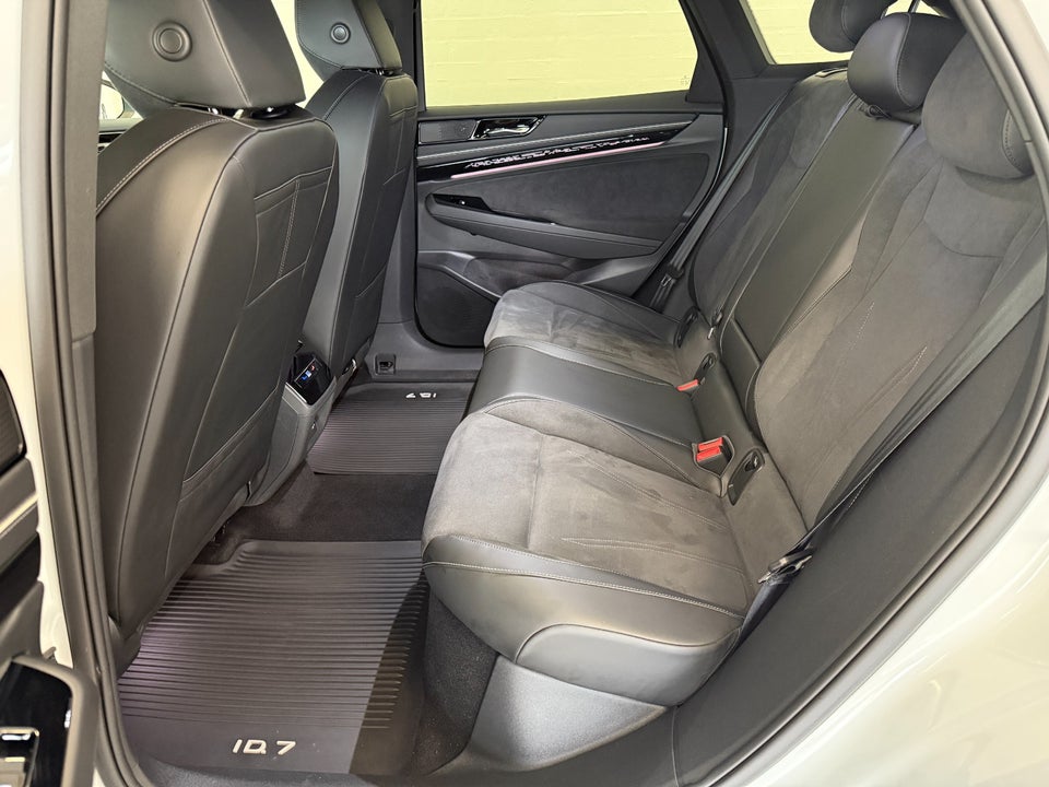 VW ID.7 77 Style Tourer 5d