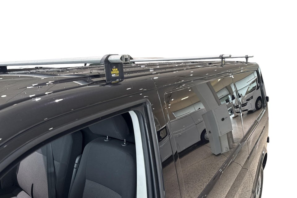 VW Transporter 2,0 TDi 110 Kassevogn lang