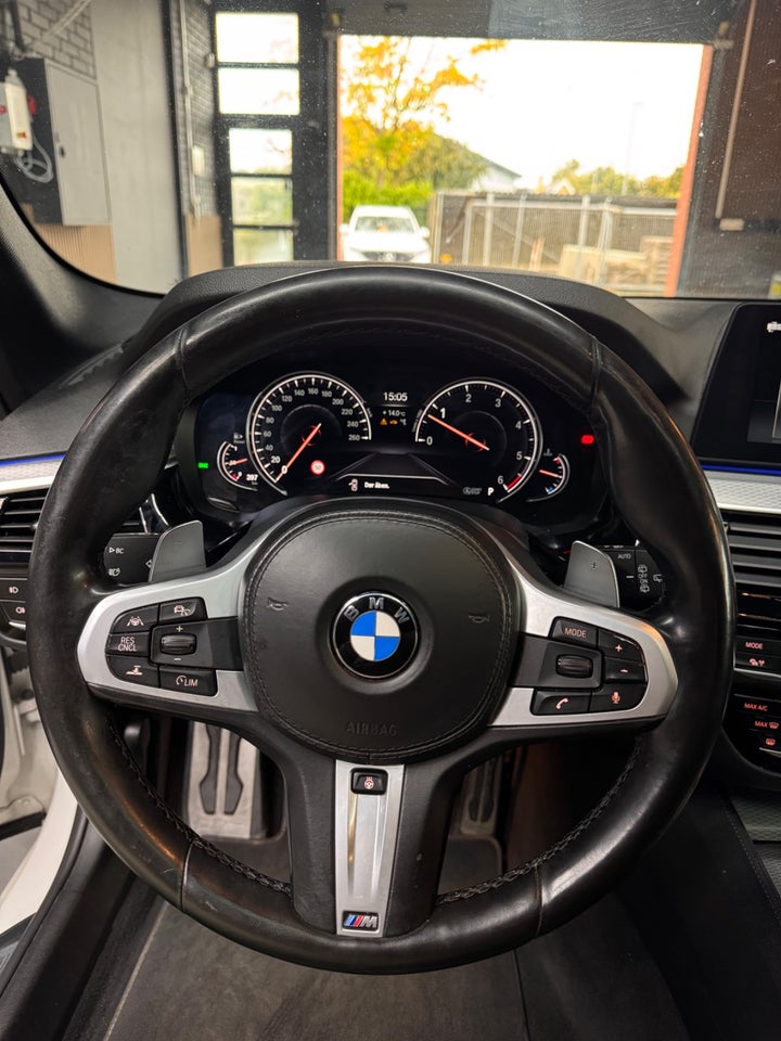BMW 530d 3,0 Touring M-Sport aut. 5d
