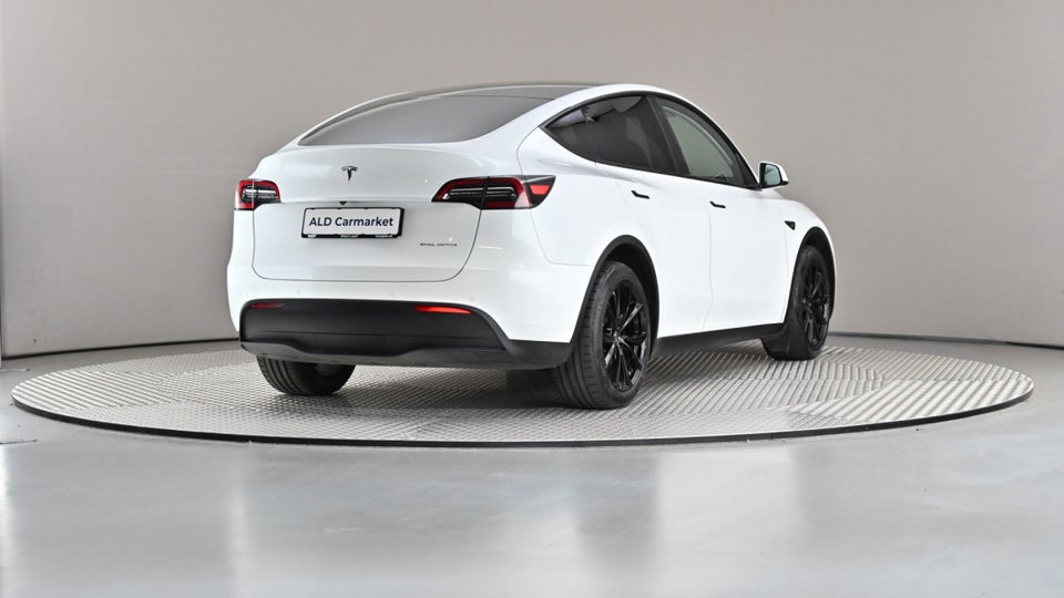 Tesla Model Y Long Range AWD 5d