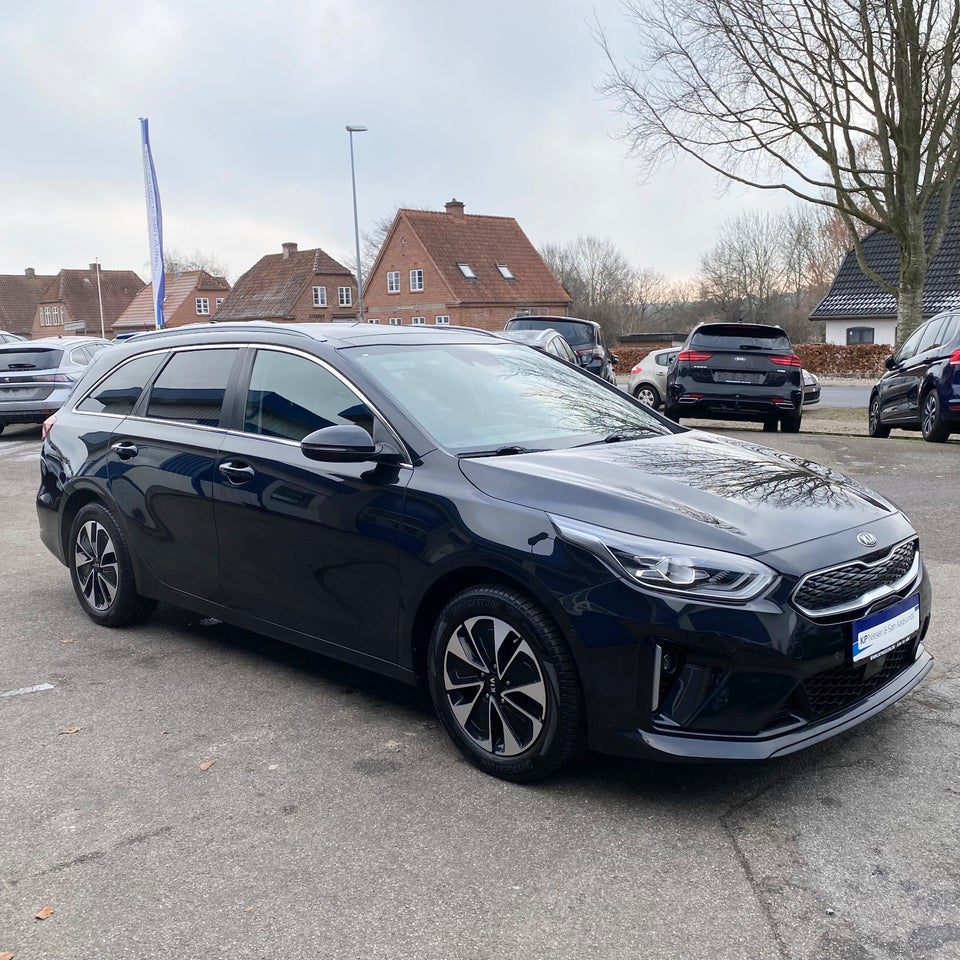 Kia Ceed 1,6 PHEV Upgrade SW DCT 5d