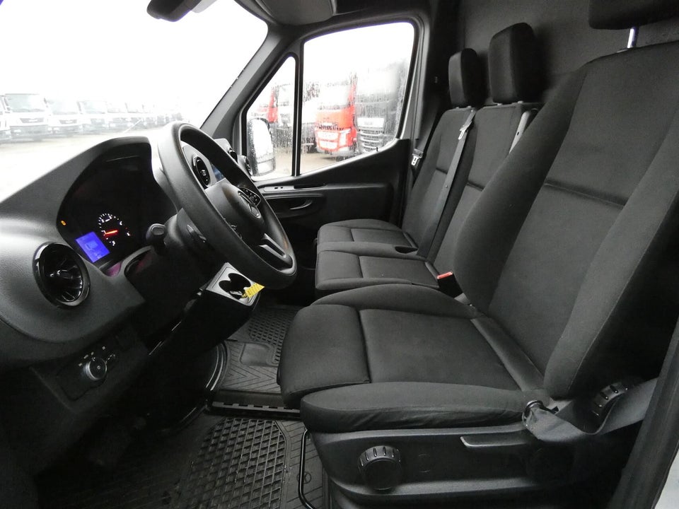 Mercedes Sprinter 317 2,0 CDi Alukasse m/lift aut. RWD 2d