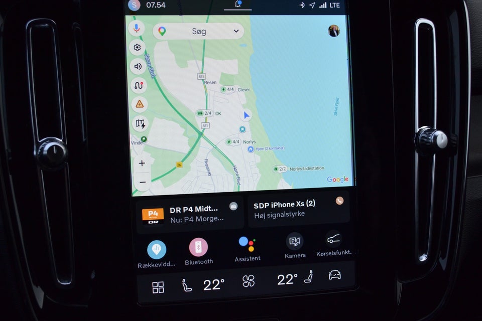 Volvo XC40 ReCharge Extended Range Plus 5d