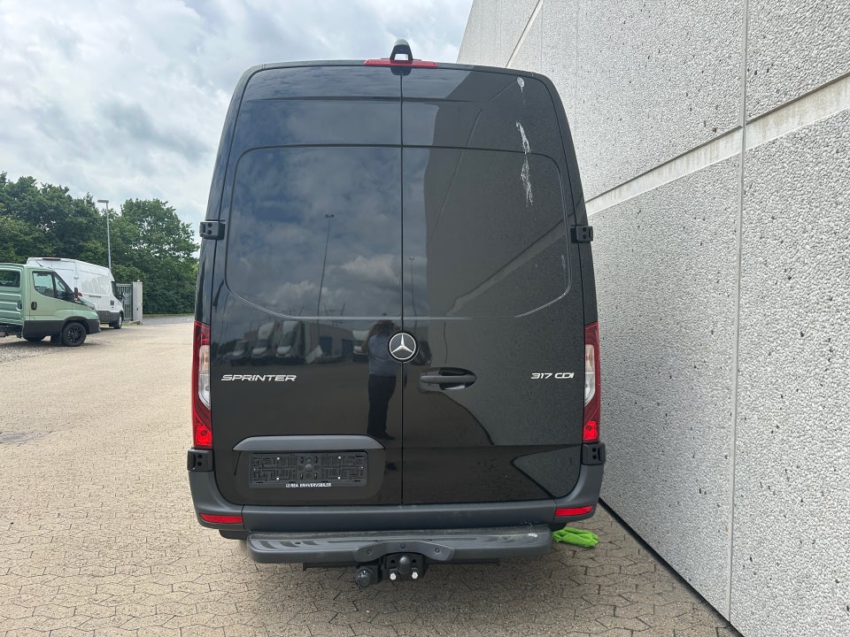 Mercedes Sprinter 317 2,0 CDi A2 Kassevogn SELECT RWD