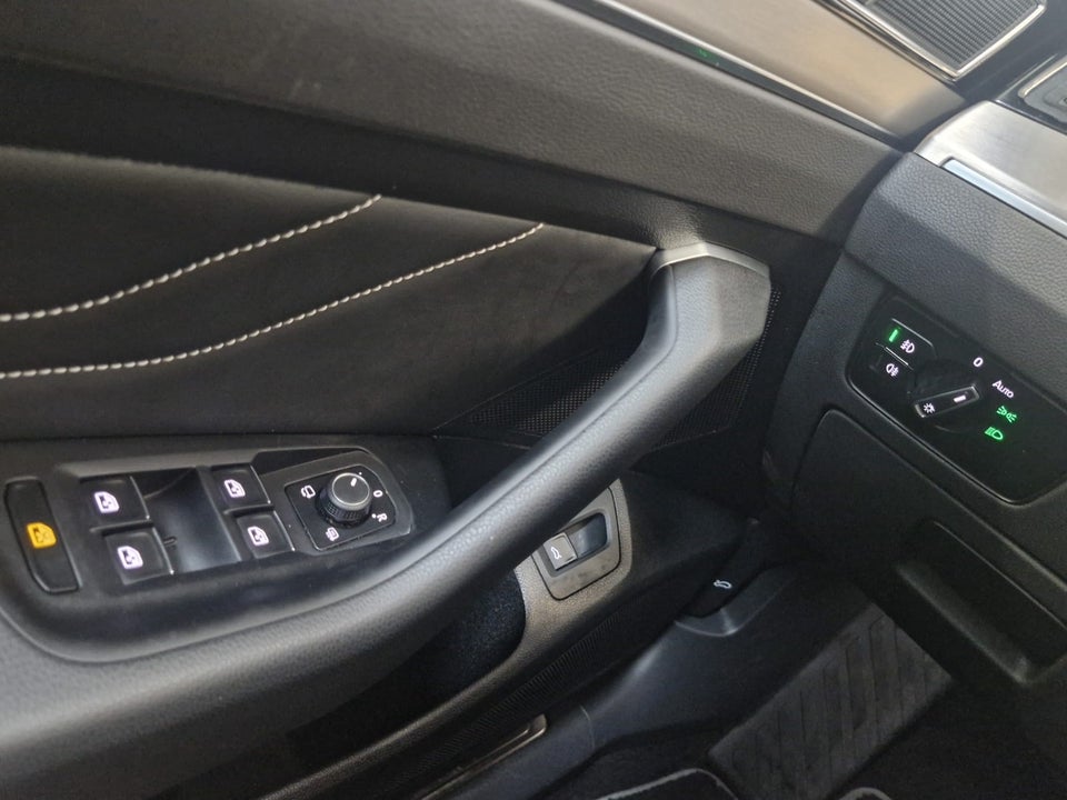 VW Passat 1,5 TSi 150 Elegance+ Variant DSG 5d