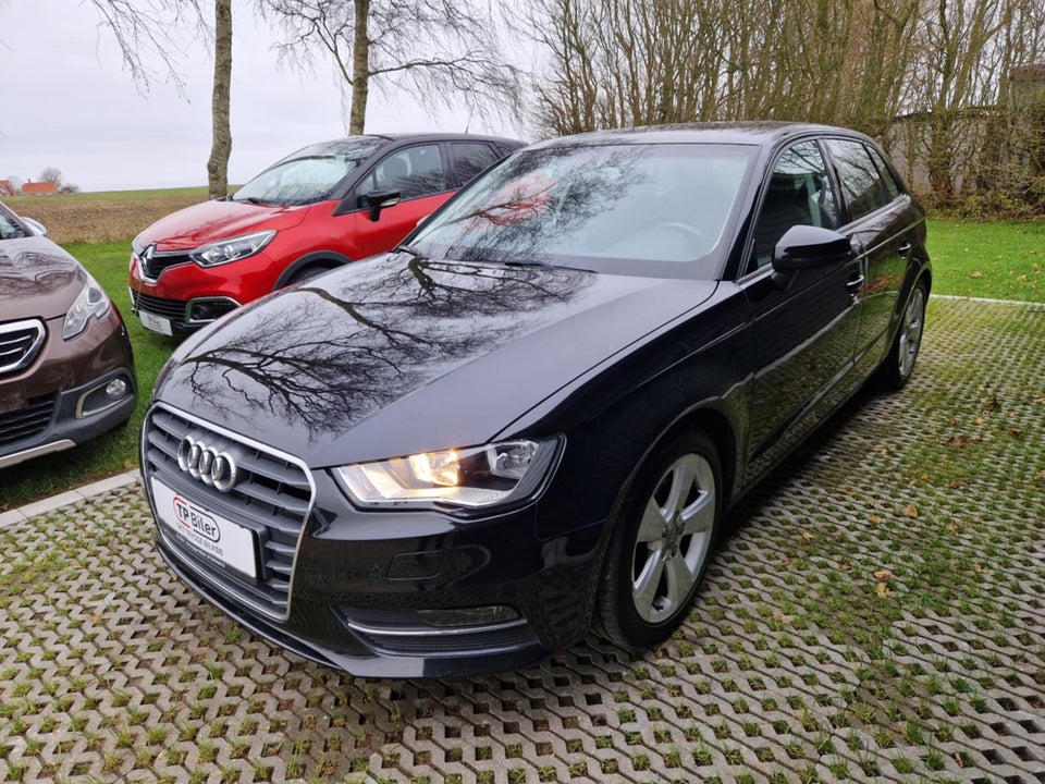 Audi A3 1,8 TFSi 180 Ambiente Sportback 5d