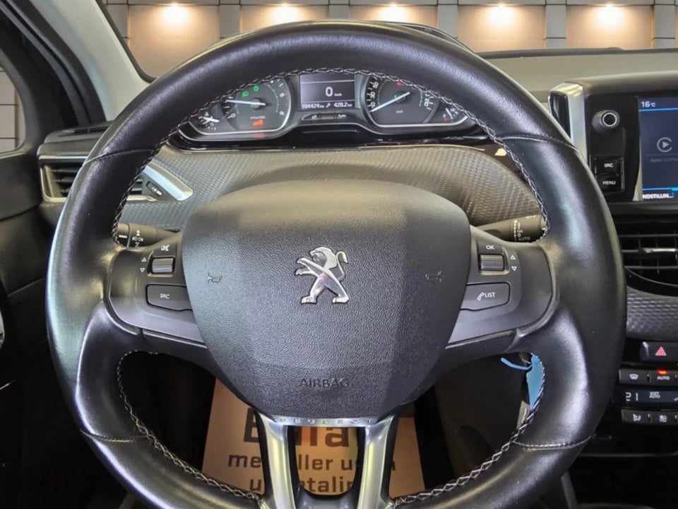 Peugeot 208 1,5 BlueHDi 100 Allure Sky 5d