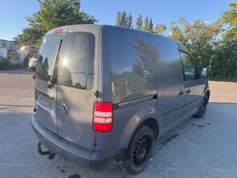 VW Caddy 1,6 TDi 75 Trendline BMT Van 4d