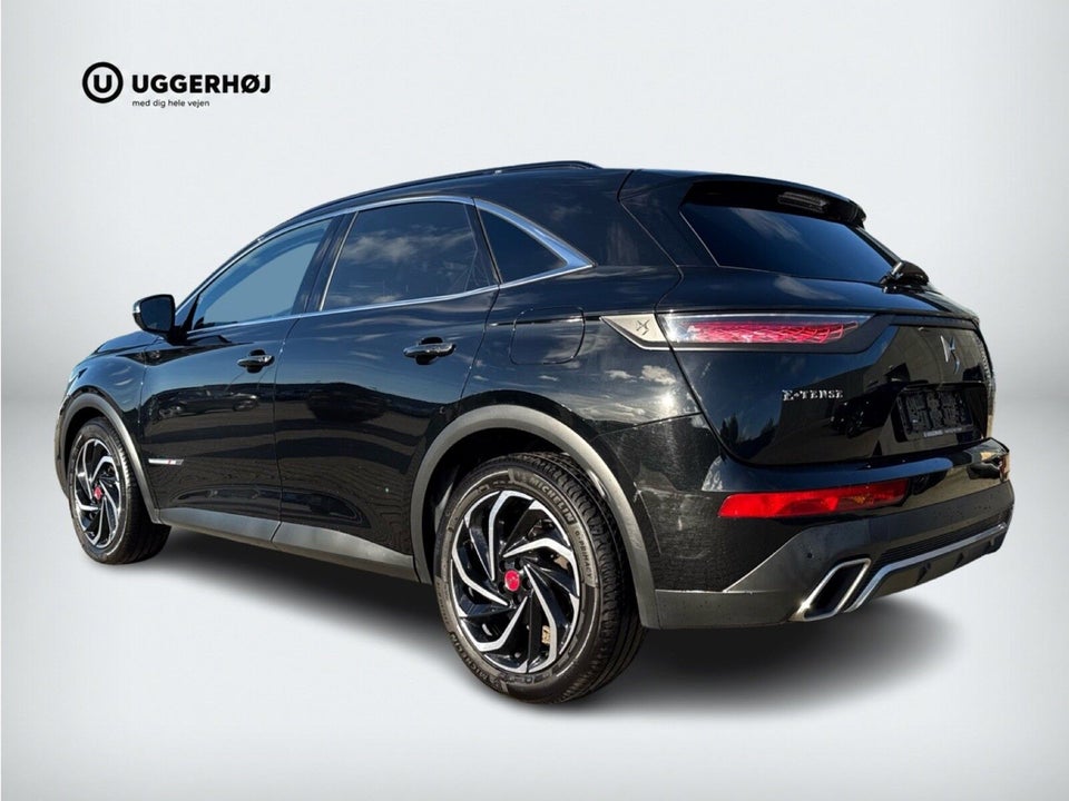 DS DS 7 CrossBack 1,6 E-Tense Performance Line Pack EAT8 5d