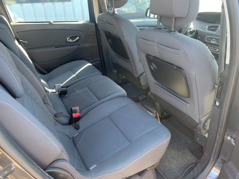 Renault Scenic III 1,6 16V Dynamique 5d