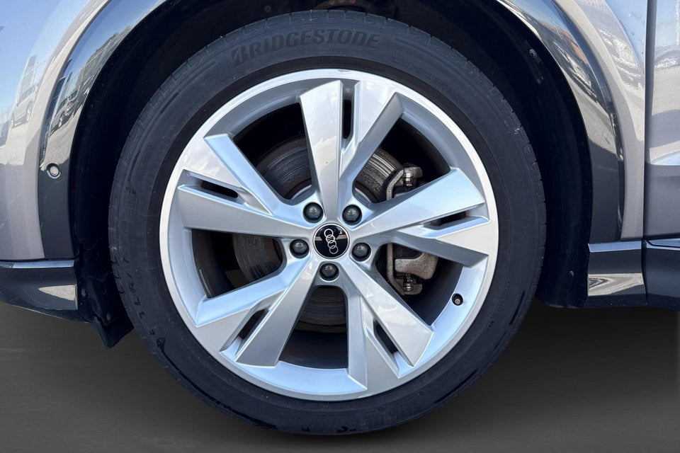 Audi Q4 e-tron 40 Attitude 5d