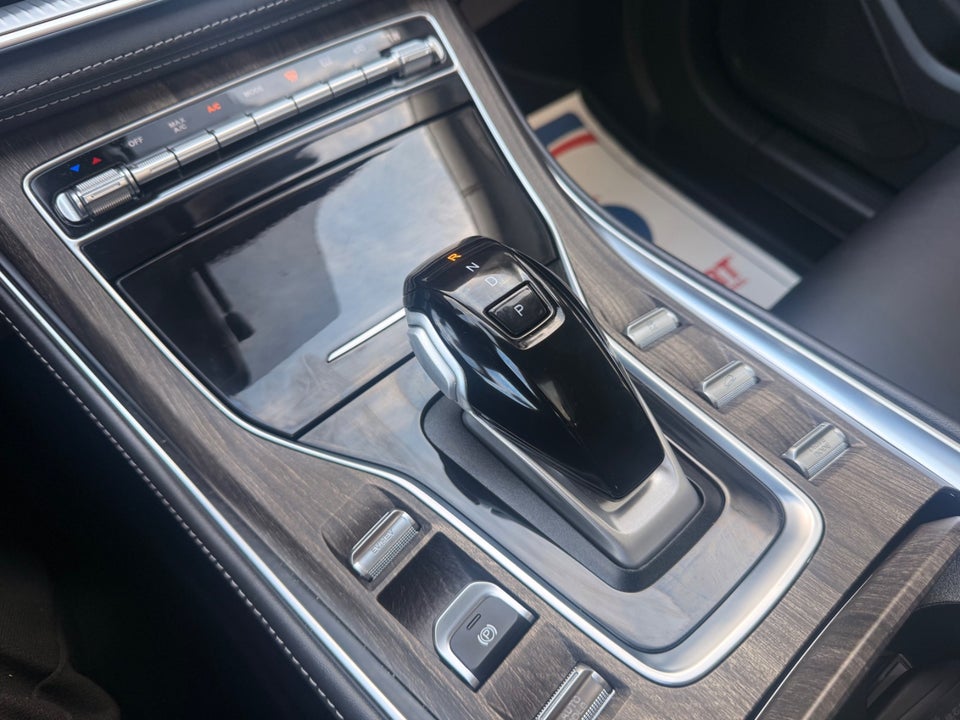 Navor E5 1,5 PHEV Rock 5d