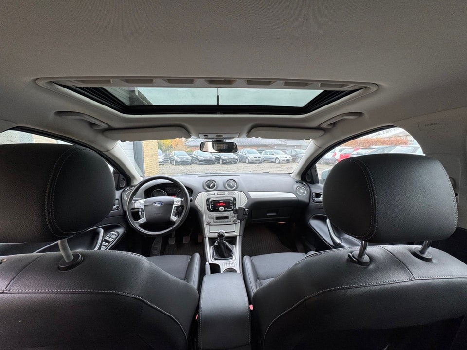 Ford Mondeo 2,0 Ambiente stc. 5d