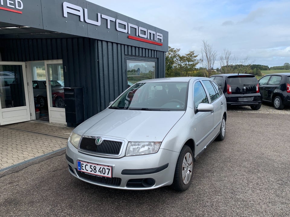 Skoda Fabia 1,4 16V 75 Ambiente Combi aut. 5d