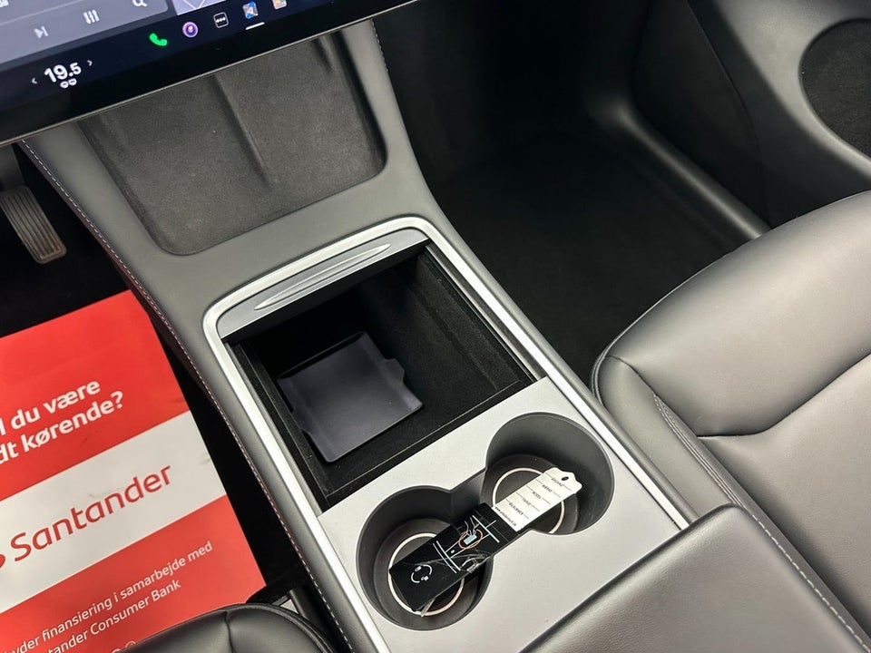 Tesla Model Y Long Range AWD 5d