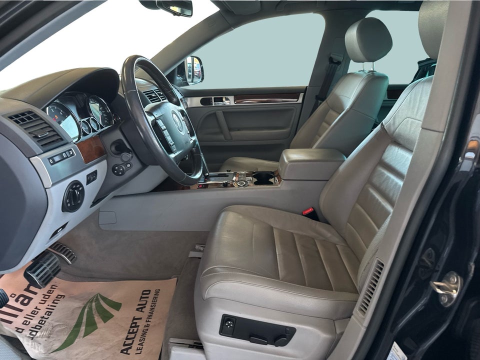 VW Touareg 5,0 TDi Tiptr. 4Motion Van 5d