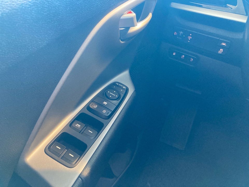 Kia Niro 1,6 PHEV Vision DCT 5d