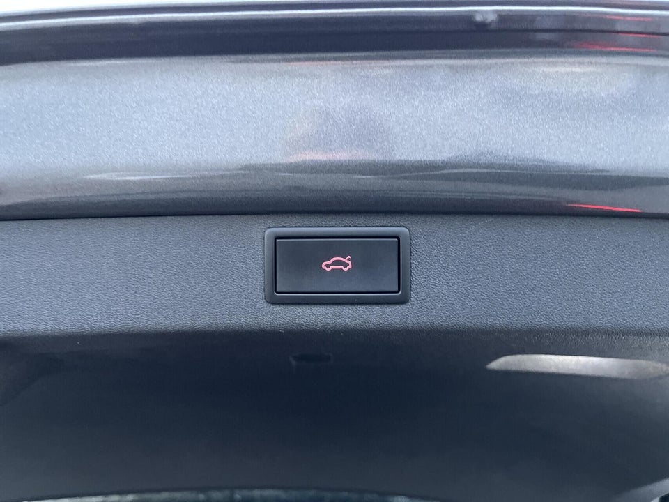 Skoda Enyaq 60 iV Plus 5d