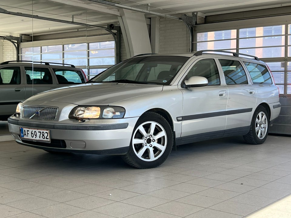 Volvo V70 2,4 140 aut. 5d