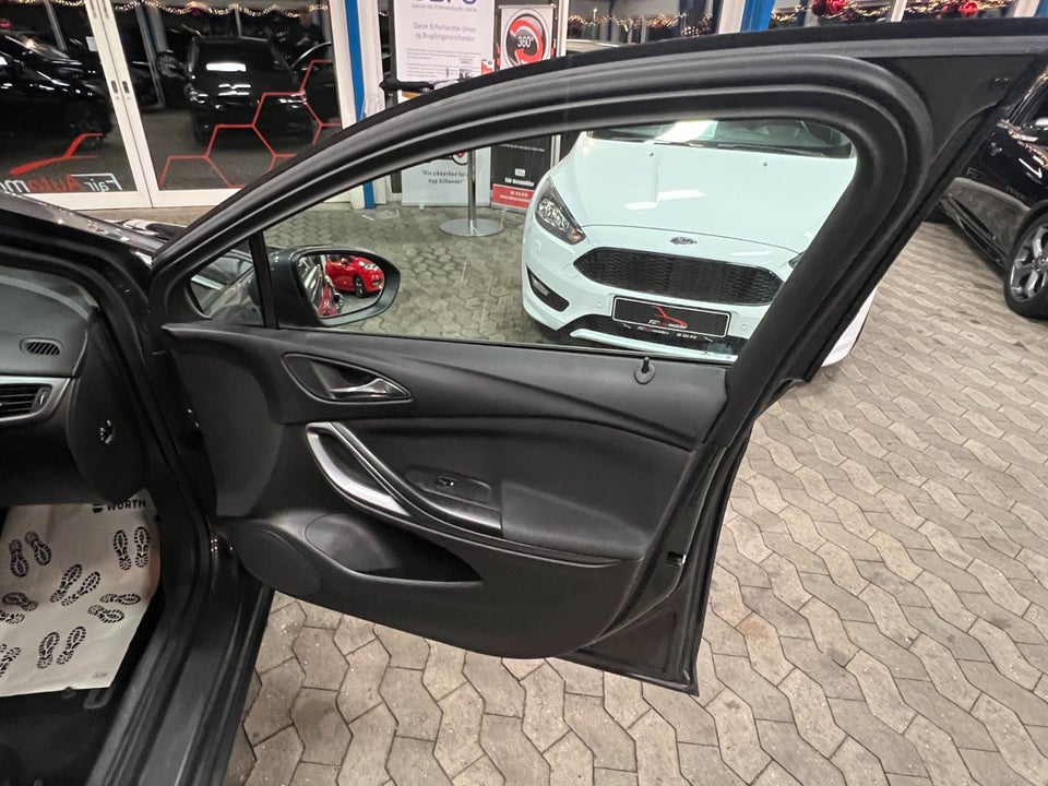 Opel Astra 1,6 CDTi 110 Enjoy 5d