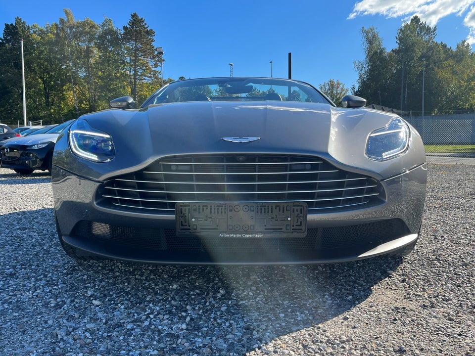 Aston Martin DB11 4,0 V8 Volante aut. 2d