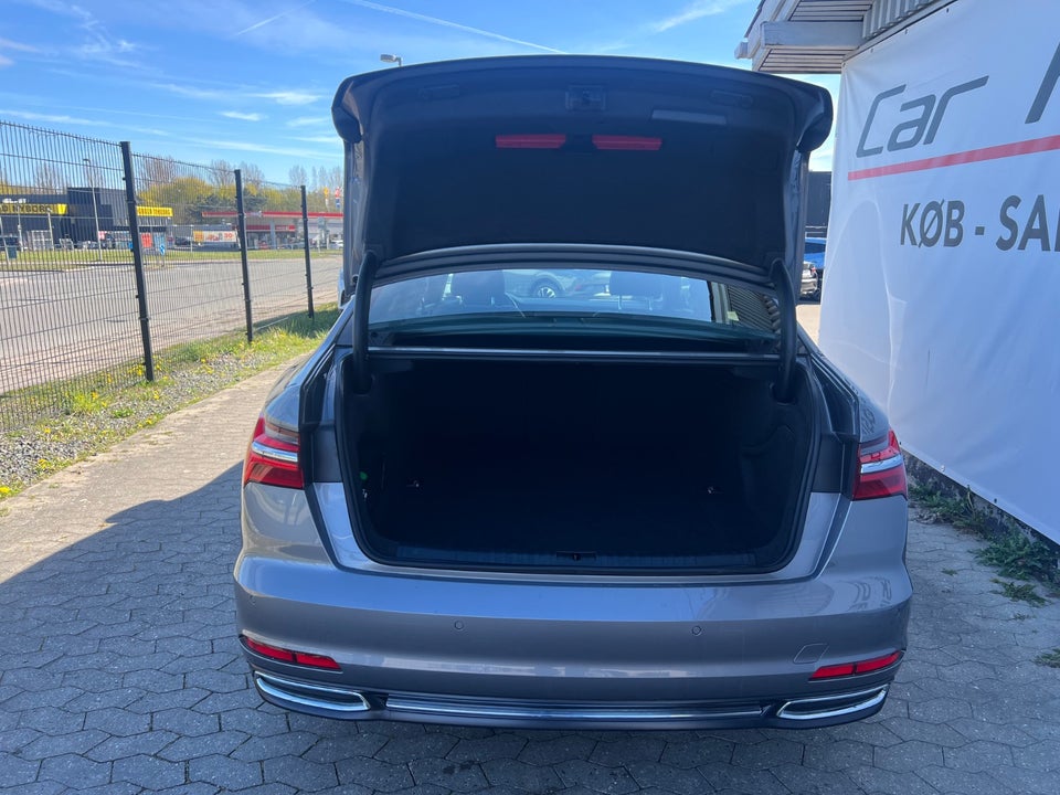 Audi A6 40 TDi S-tr. 4d