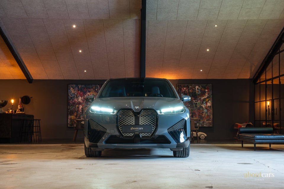 BMW iX xDrive40 Sport 5d