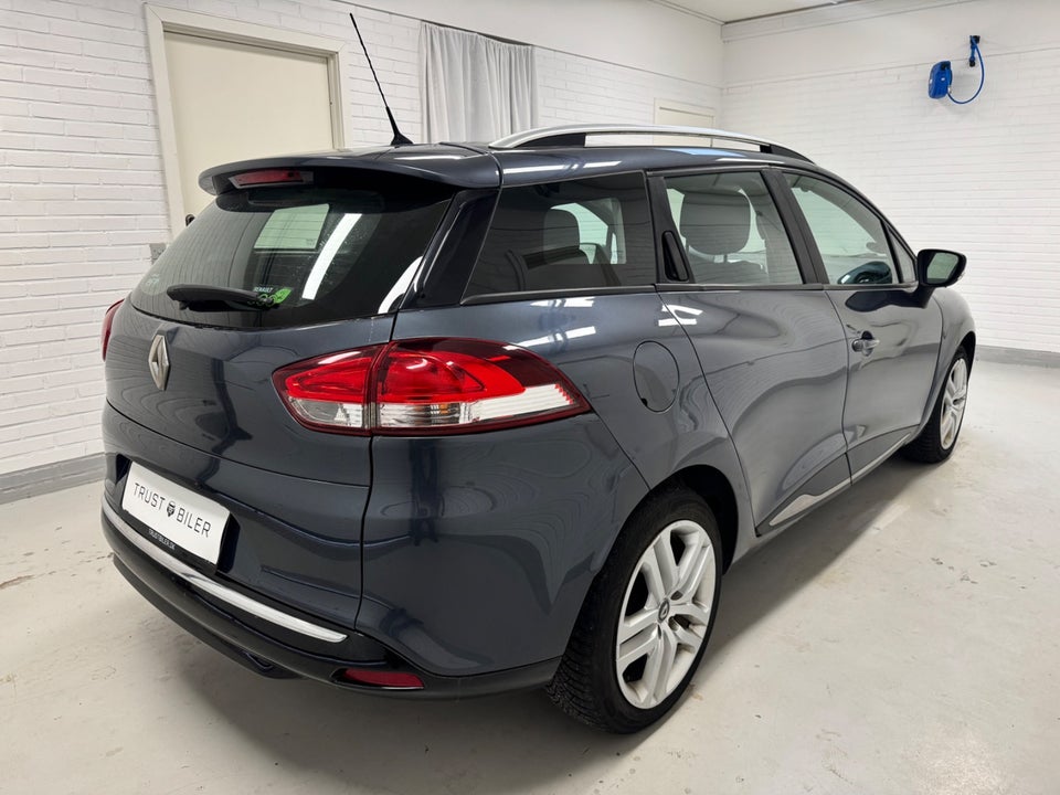 Renault Clio IV 1,5 dCi 90 Zen Sport Tourer 5d