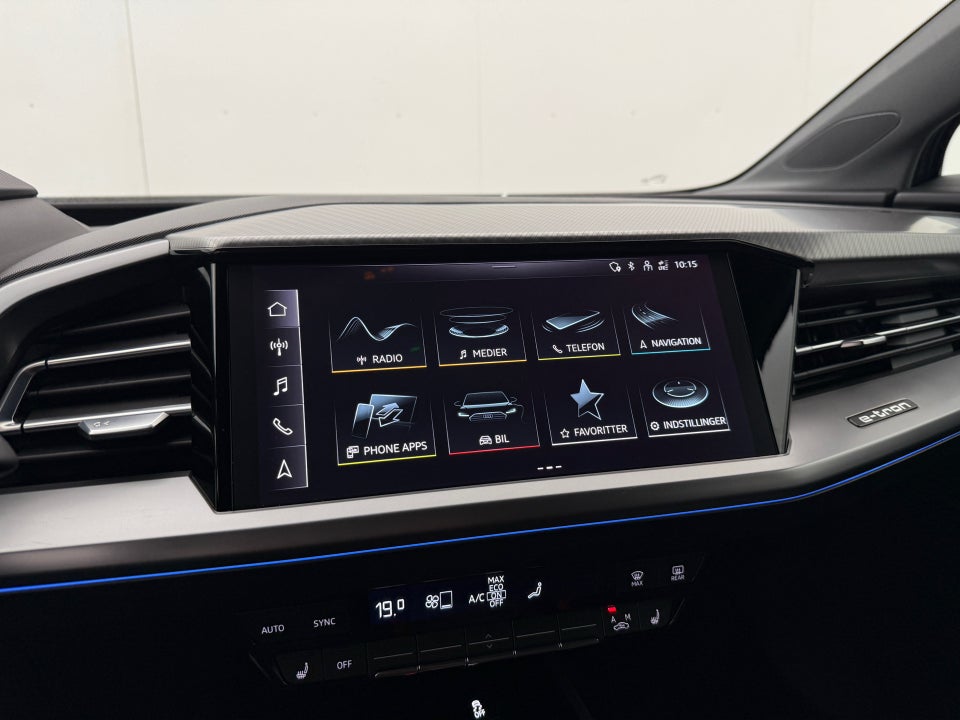 Audi Q4 e-tron 40  5d