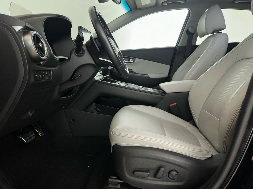 Hyundai Kona 64 EV Ultimate 5d