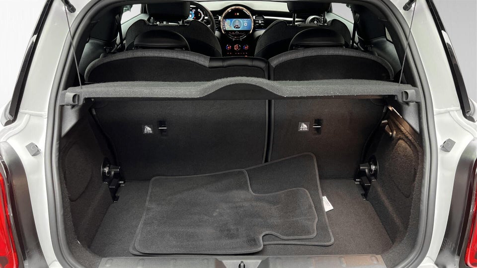 MINI Cooper SE Classic Trim 3d