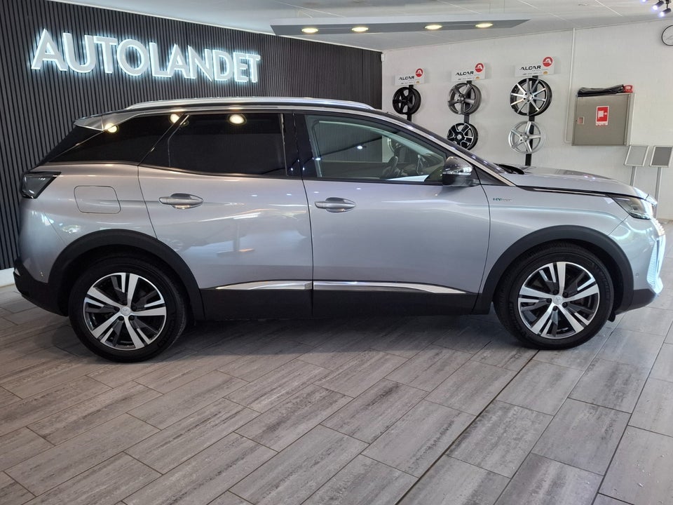 Peugeot 3008 1,6 Hybrid First Selection EAT8 5d