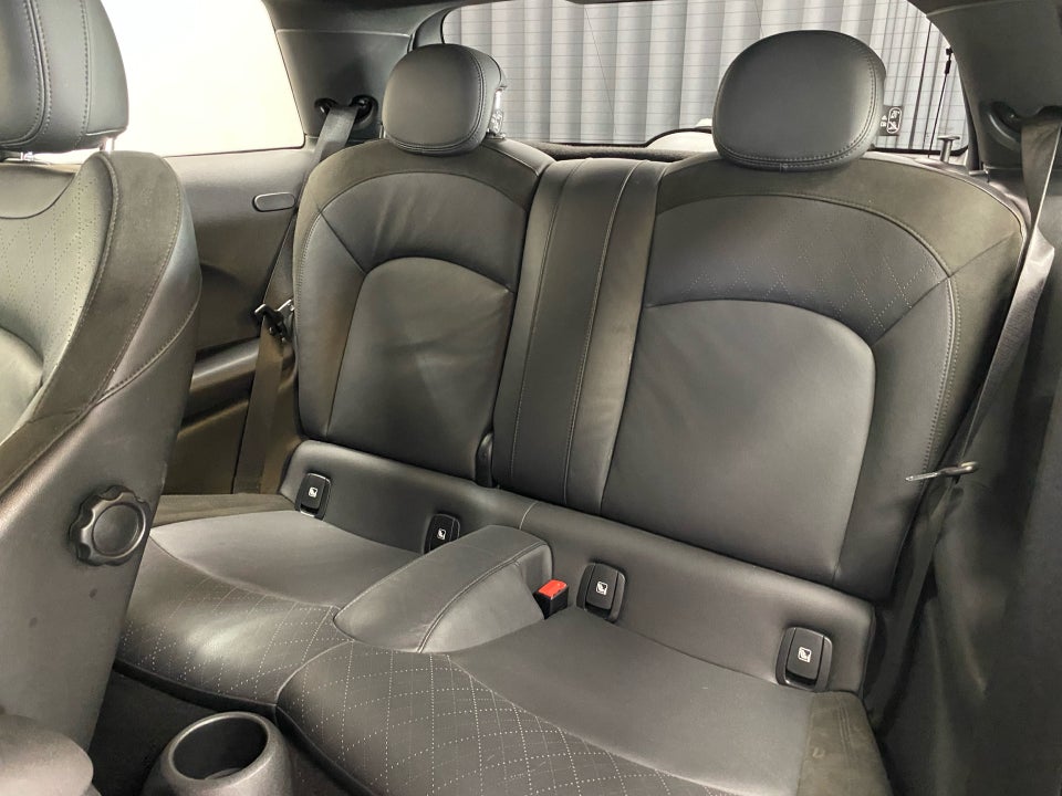 MINI Cooper SE Essential 3d