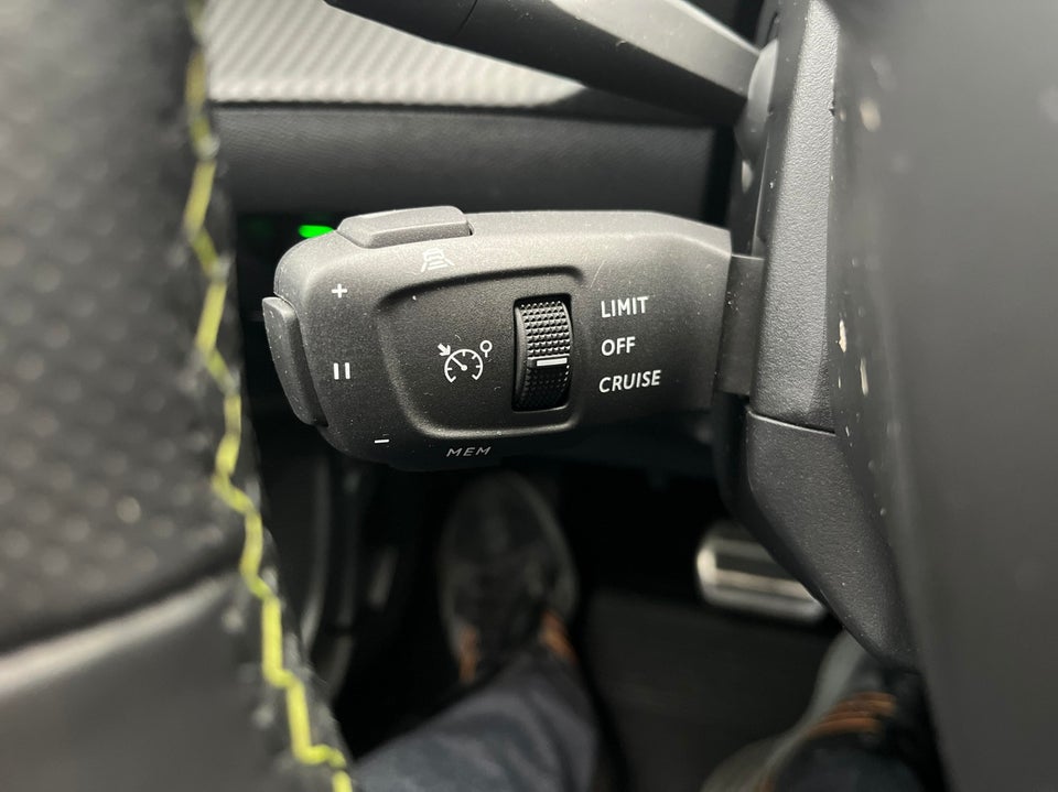 Peugeot e-2008 50 GT Van 5d