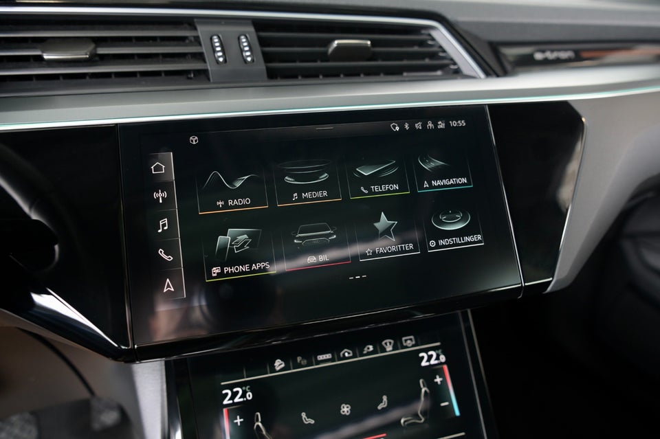 Audi e-tron 55 S-line Sportback quattro 5d