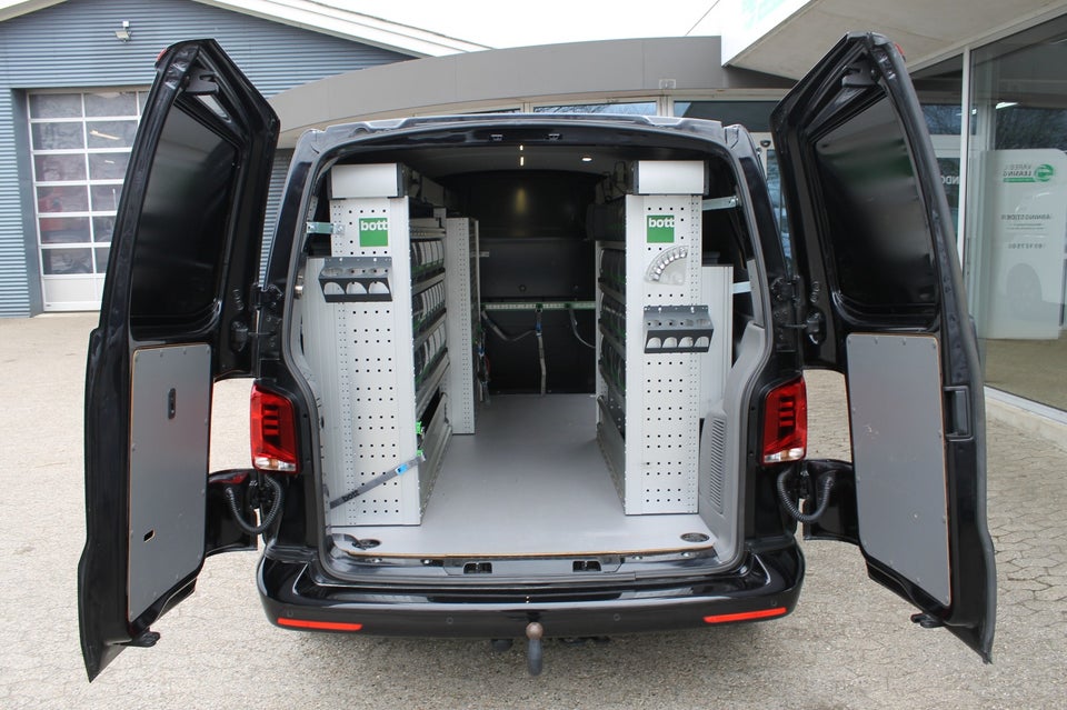 VW Transporter 2,0 TDi 204 Kassevogn DSG 4Motion lang