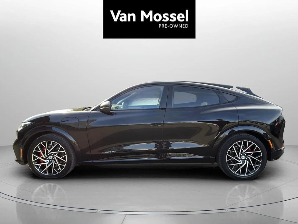 Ford Mustang Mach-E 75 Standard Range AWD 5d