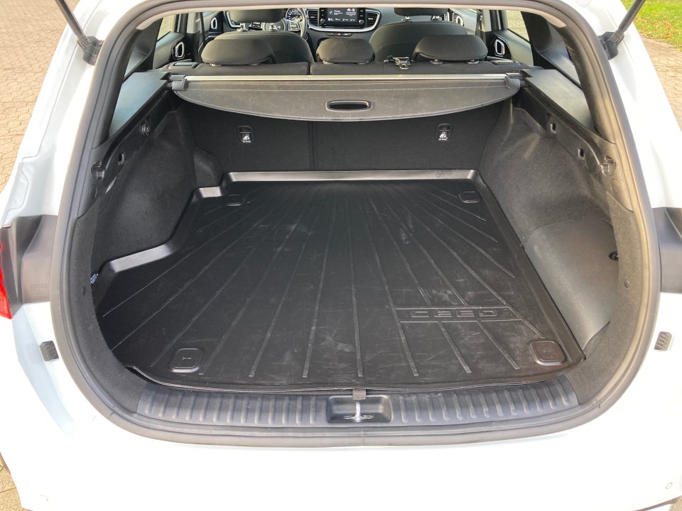 Kia Ceed 1,6 PHEV Prestige SW DCT 5d