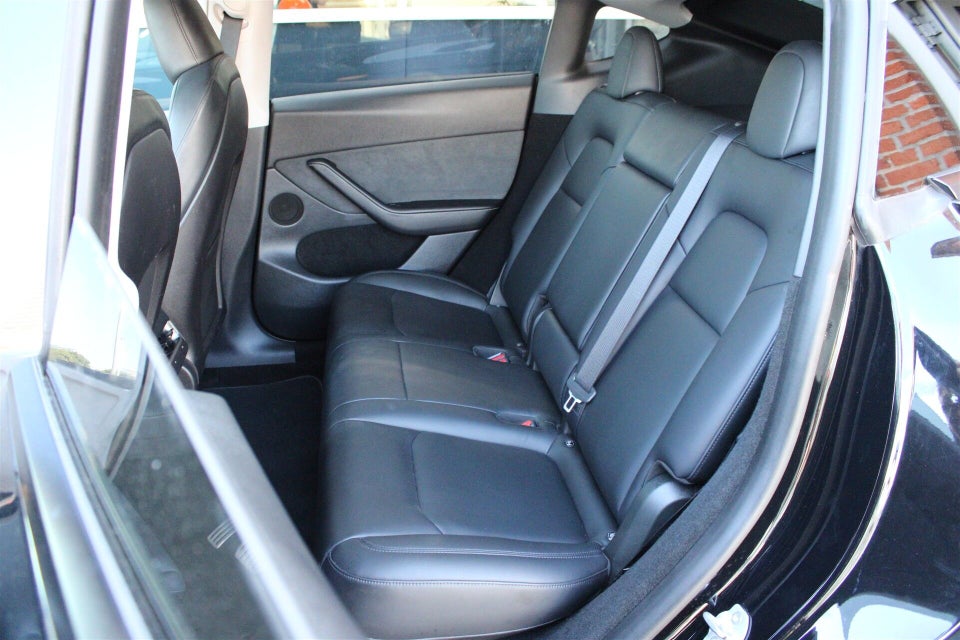 Tesla Model Y Performance AWD 5d