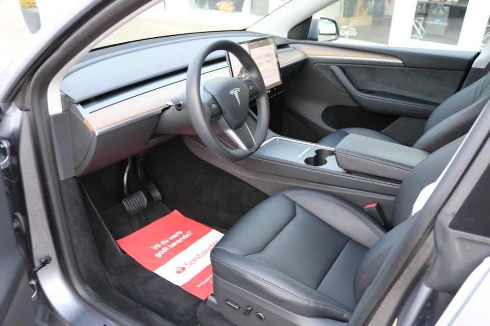 Tesla Model Y RWD 5d