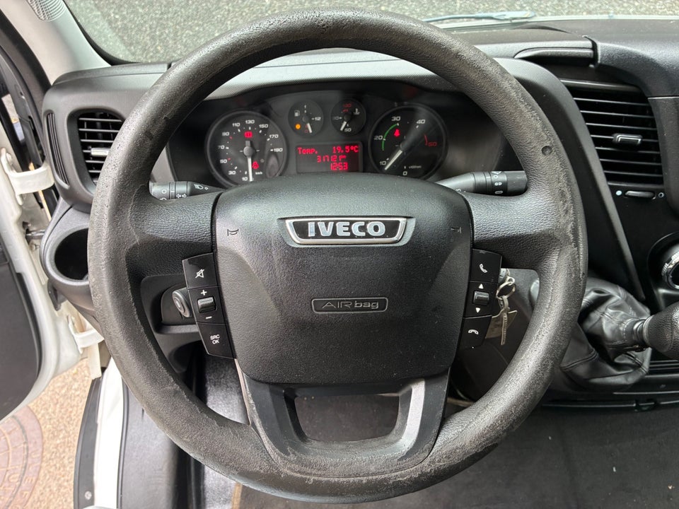 Iveco Daily 2,3 35S15 Alukasse m/lift 2d