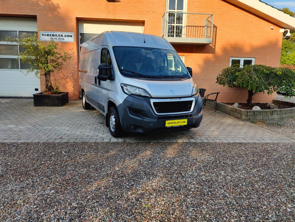 Peugeot Boxer 335 2,0 BlueHDi 163 L2H2 Premium