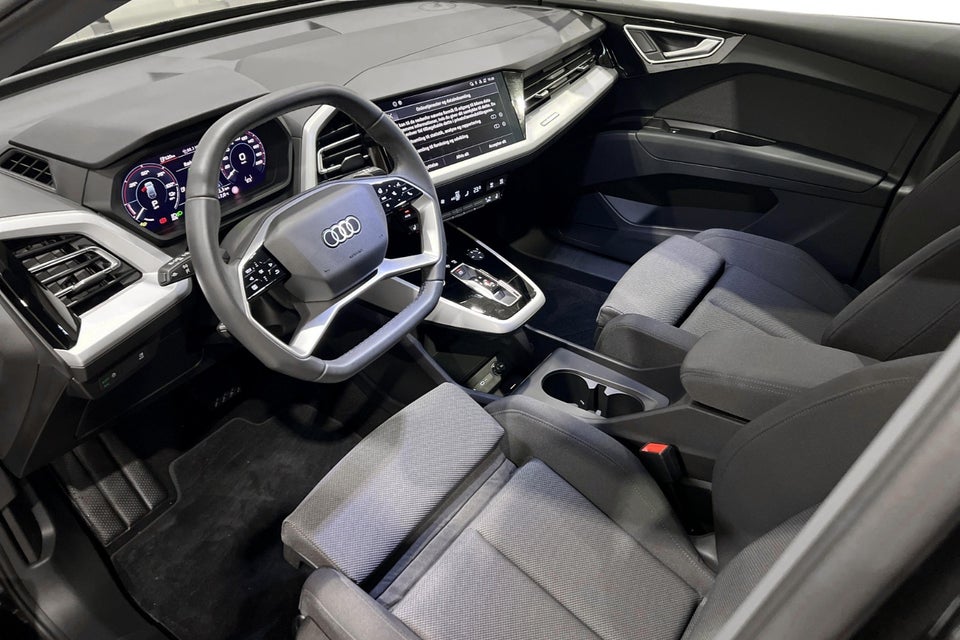 Audi Q4 e-tron 45 Progress 5d