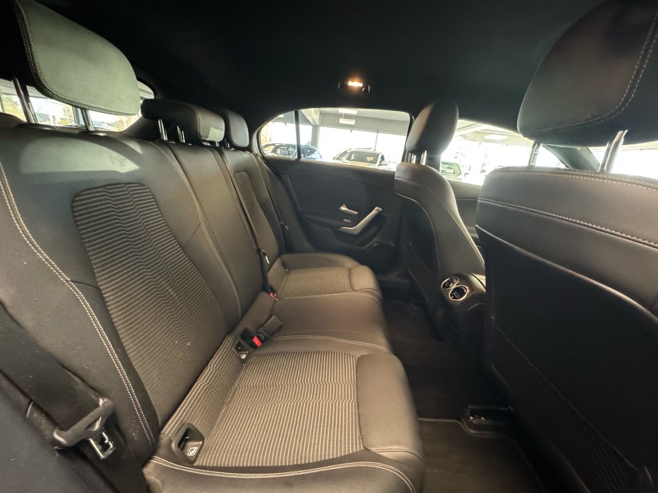 Mercedes A200 1,3 Progressive Line aut. 5d